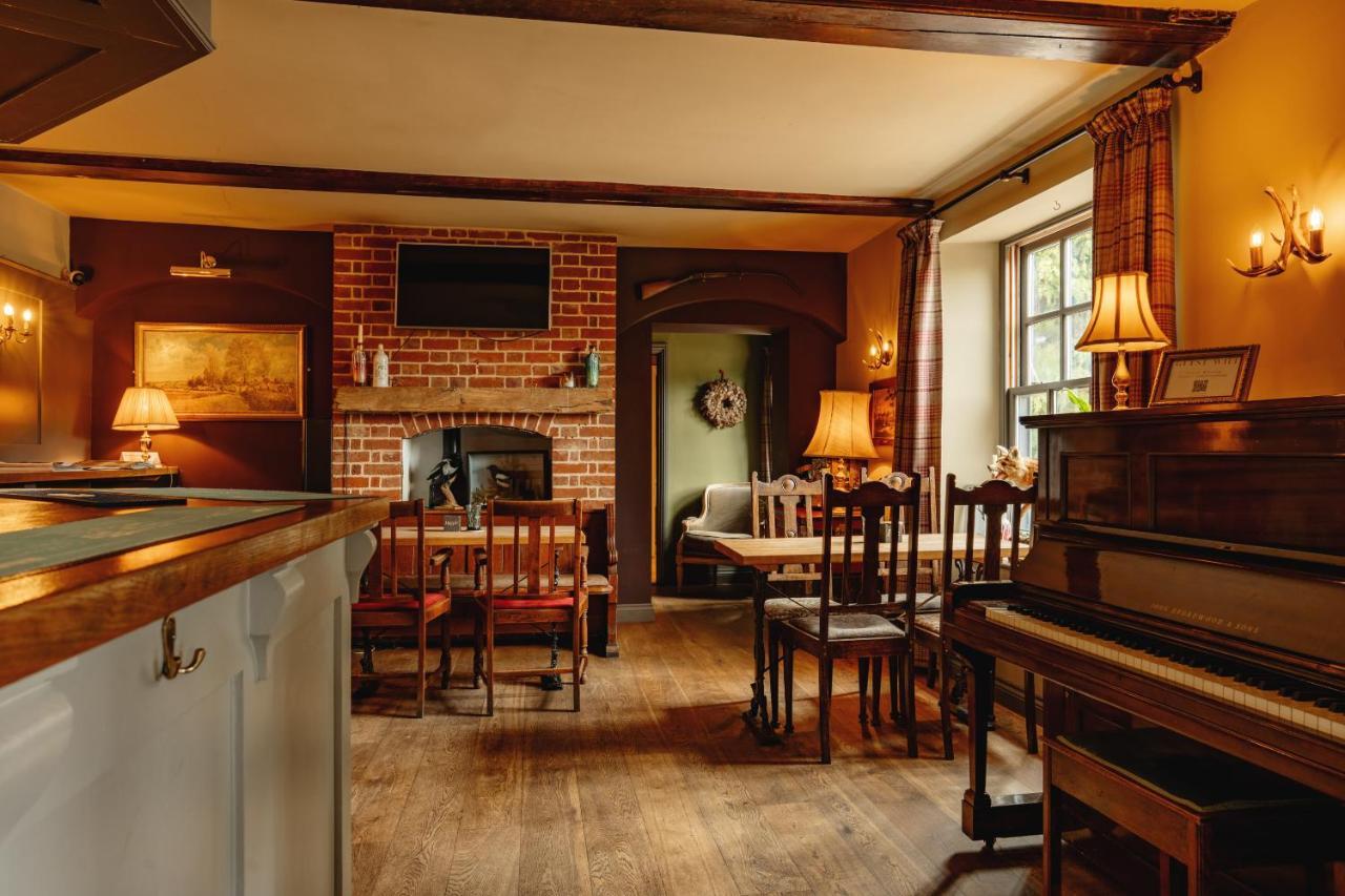 Wheatacre White Lion Hotel Burgh Saint Peter ภายนอก รูปภาพ